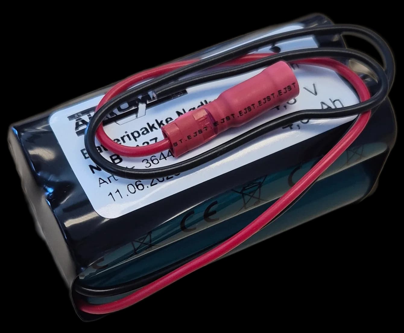 NLB 4137 (4,8V-4,0Ah-2R--ledning+Plugg 84) – bilde 1 av 2